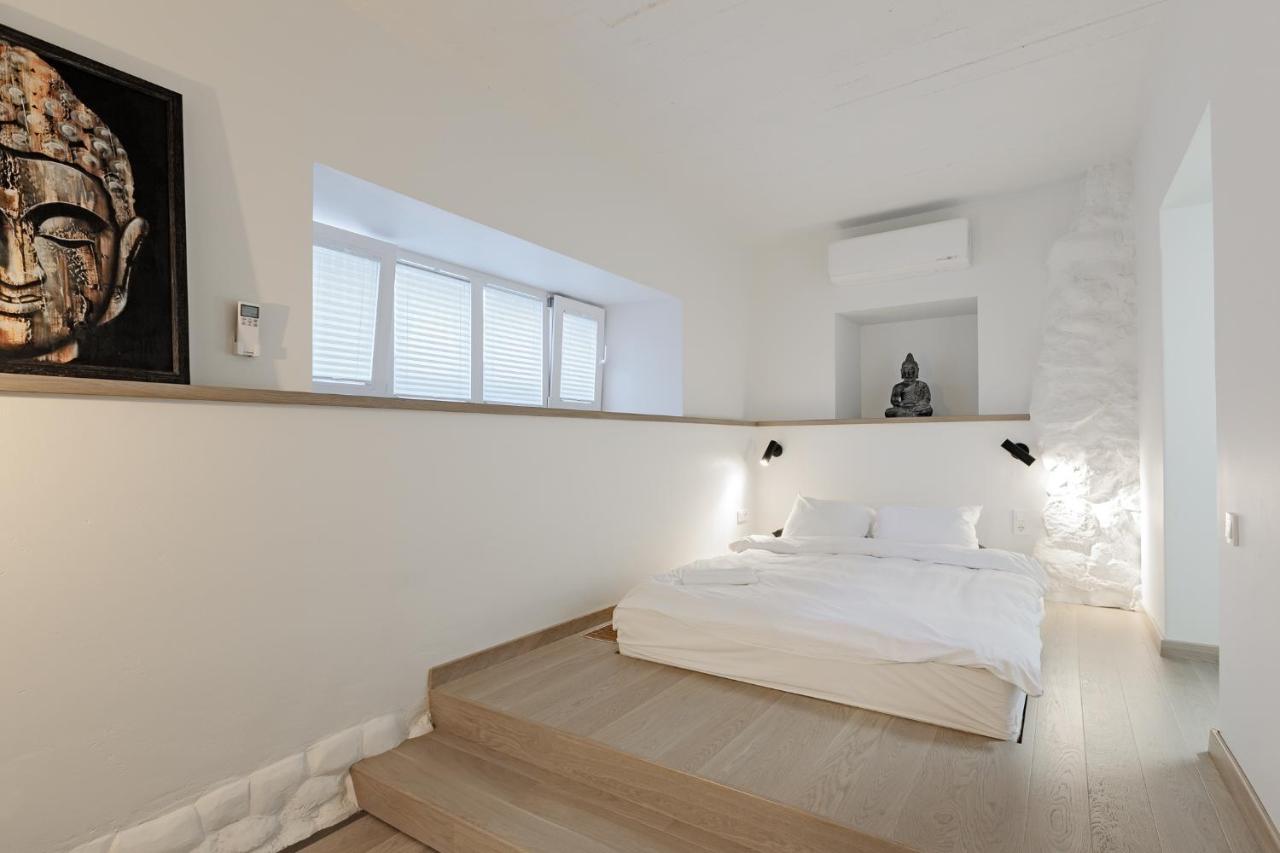 Buddha Luxury Apartment Kaunas City Centre Экстерьер фото